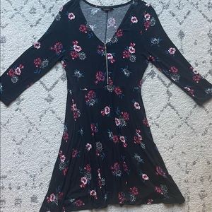 Black floral 3/4 sleeve dress